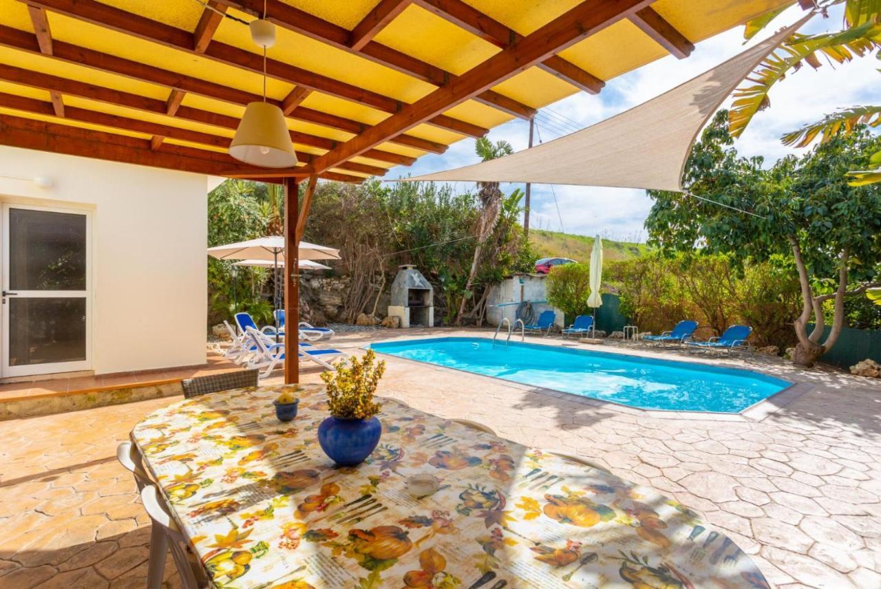 Villa Kleopatra Paphos ภายนอก รูปภาพ