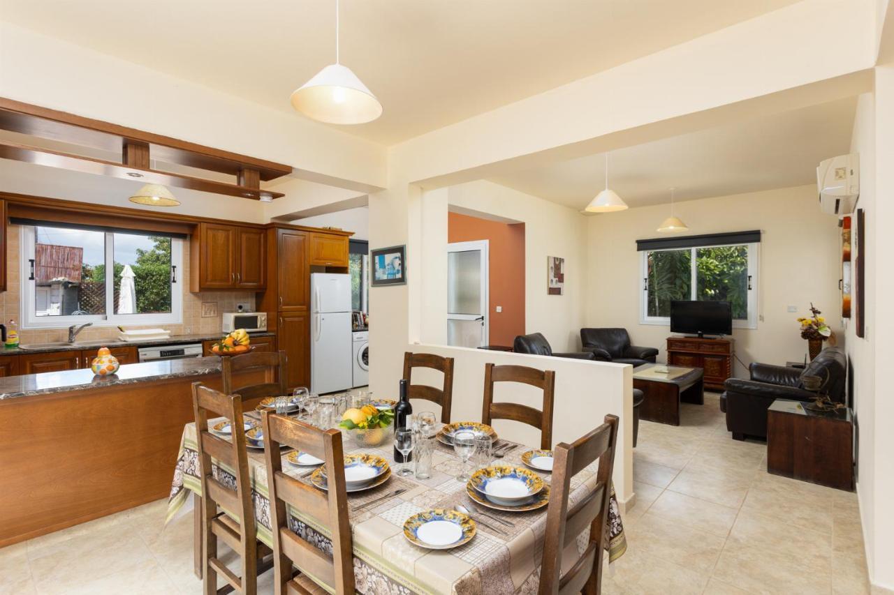 Villa Kleopatra Paphos ภายนอก รูปภาพ