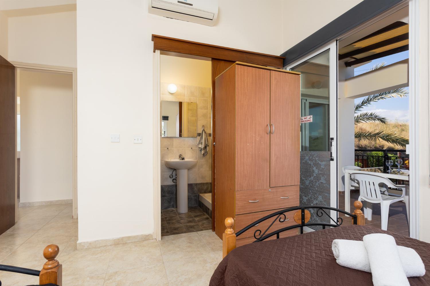 Villa Kleopatra Paphos ภายนอก รูปภาพ